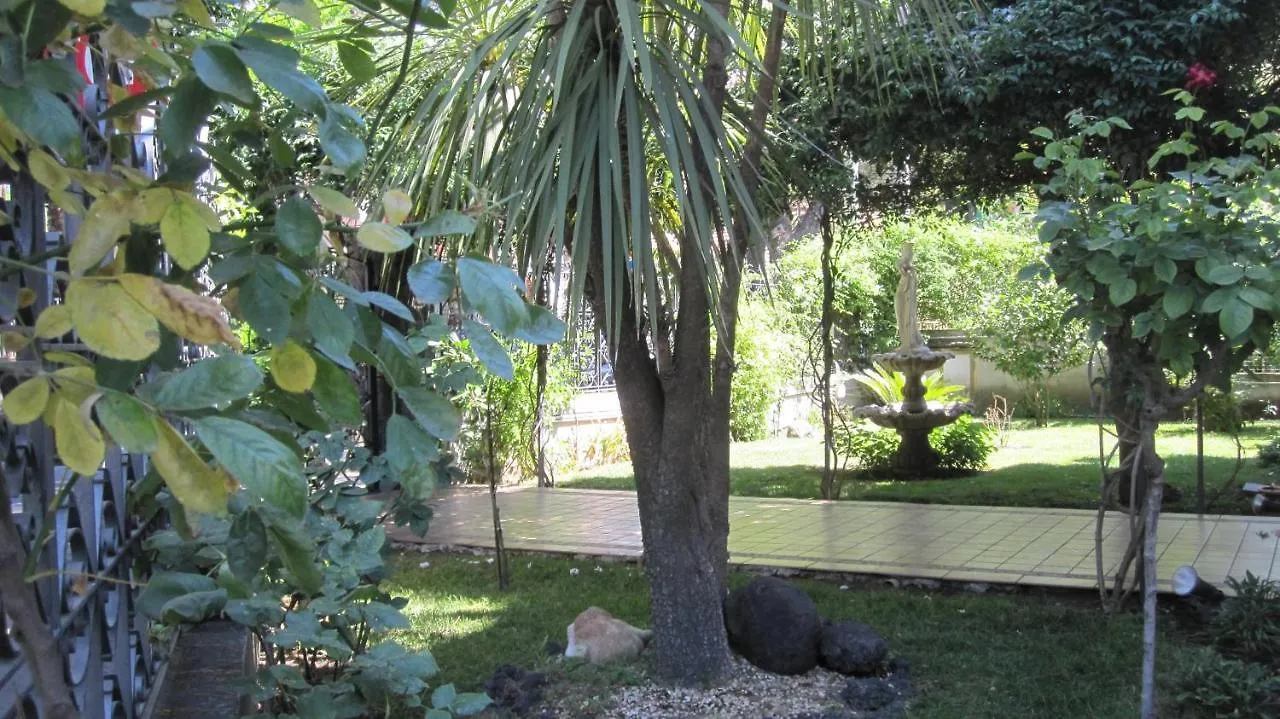 B&B La Giara Nicolosi Alojamento de Acomodação e Pequeno-almoço